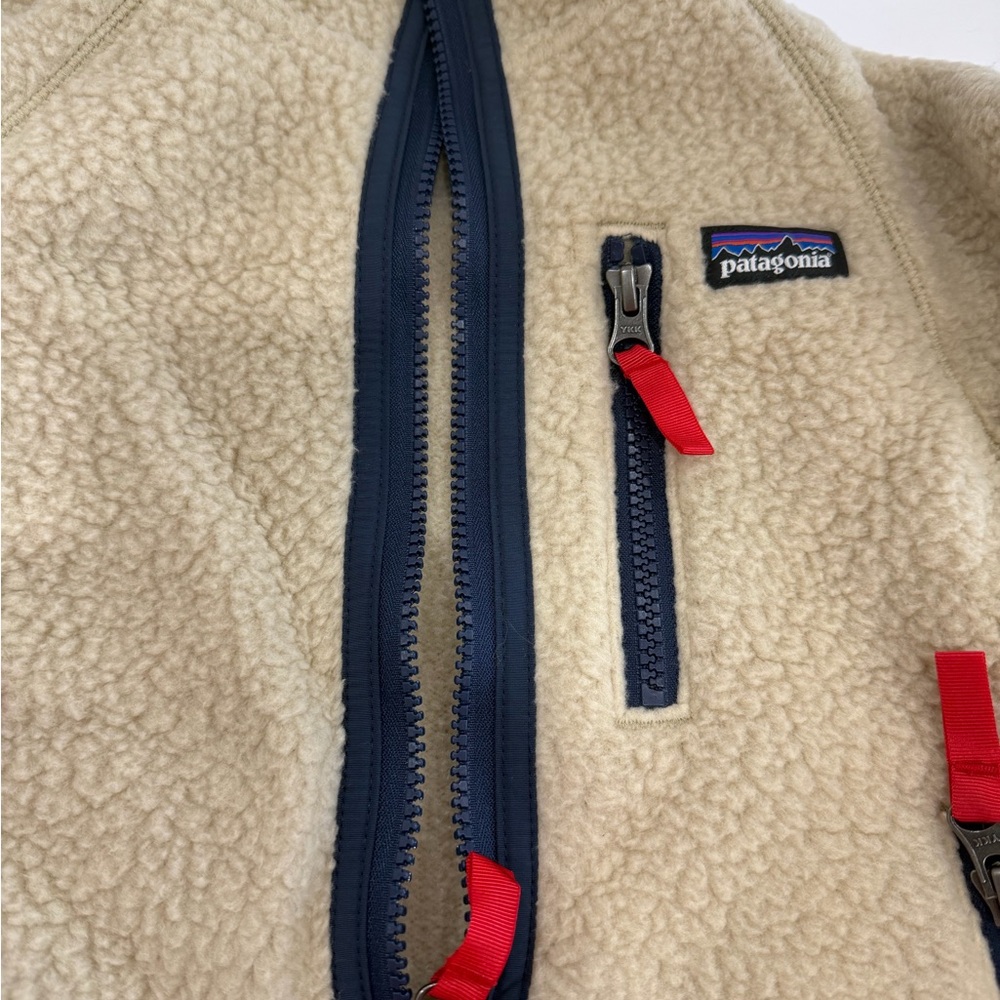Patagonia Retro Pile Khaki Boys Fleece Jacket - Picture 4 of 5